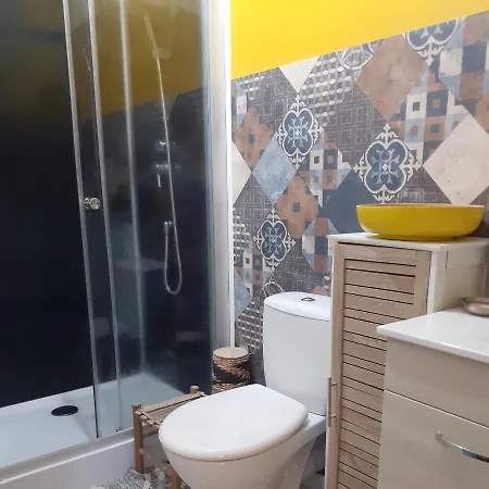 Holiday home Loft Avec Clim, Parking Et Jardin Proche De La Mer *