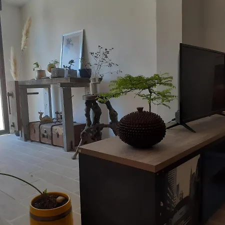 Loft Avec Clim, Parking Et Jardin Proche De La Mer Holiday home *